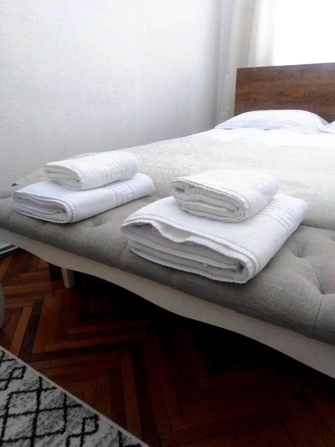 Apartament Stefan Daire Kaloşvar Dış mekan fotoğraf